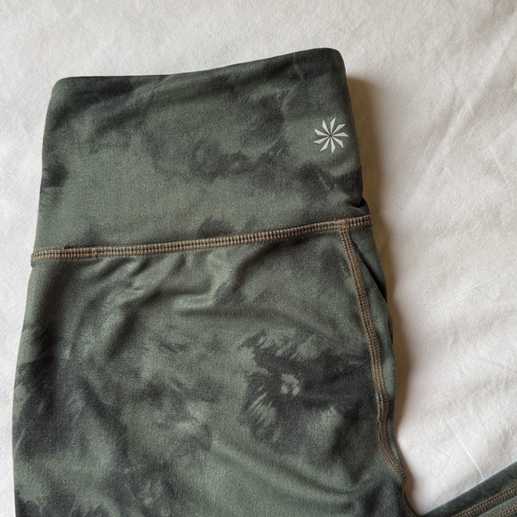 Athleta Green Tie-Dye Capris - Picture 2 of 7